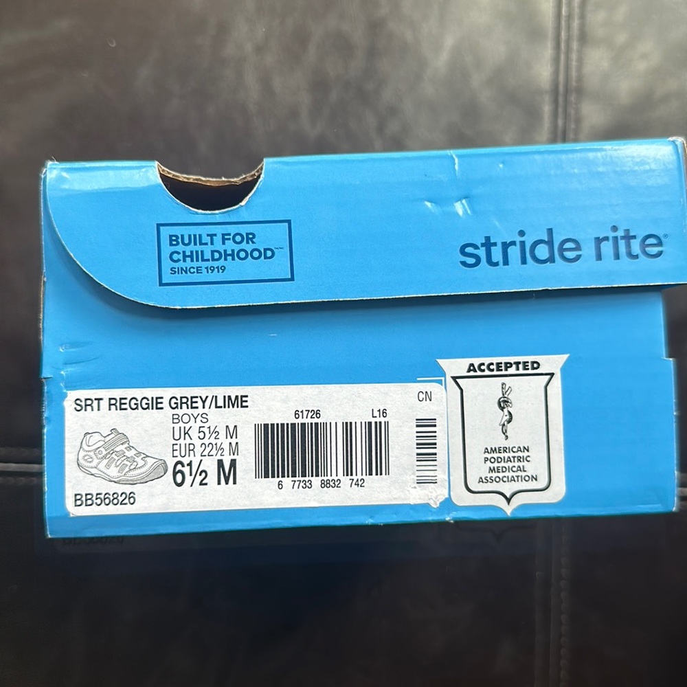 Stride Rite Gray/ Lime Suede Sandals. Toddler Size 6.5.M. New In Box. Velcro.